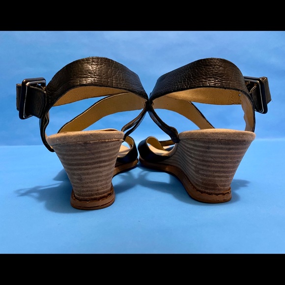 Levity Black Wedges - Picture 3 of 5